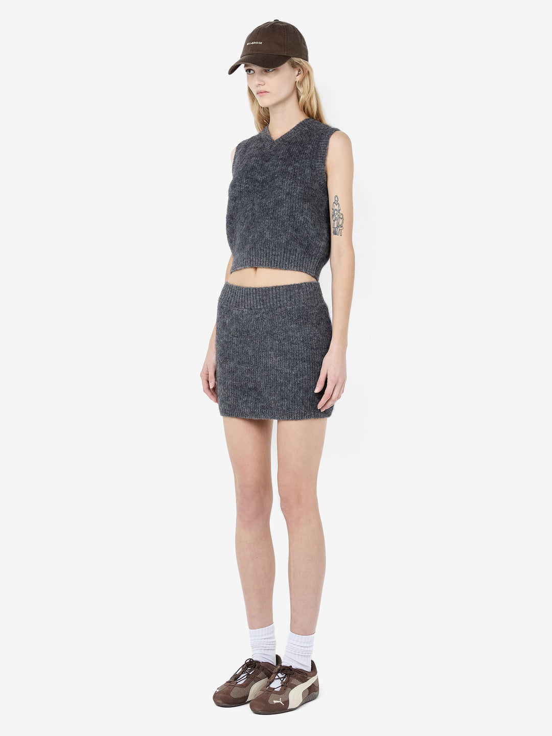 NOE VEST - CHARCOAL