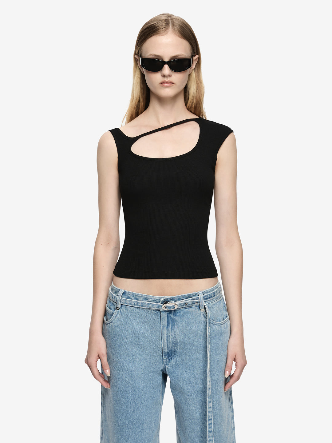 AZURI CUT OUT TOP - BLACK