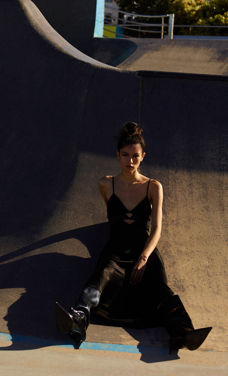 ASHTON CUT OUT MAXI DRESS - BLACK