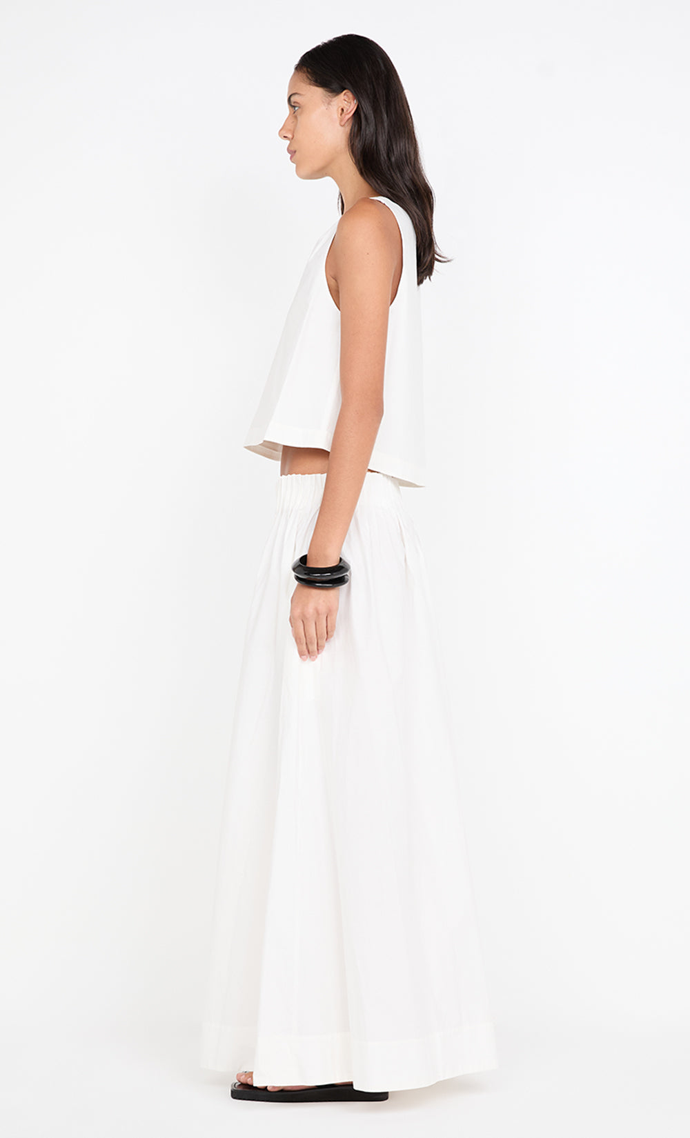 ALUCA V NECK TOP - WHITE
